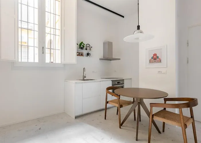 San Vitale 86, A Stone's Throw From The Two Towers شقة بولونيا