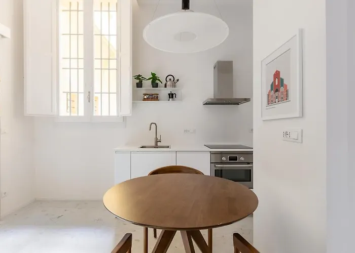 San Vitale 86, A Stone's Throw From The Two Towers بولونيا