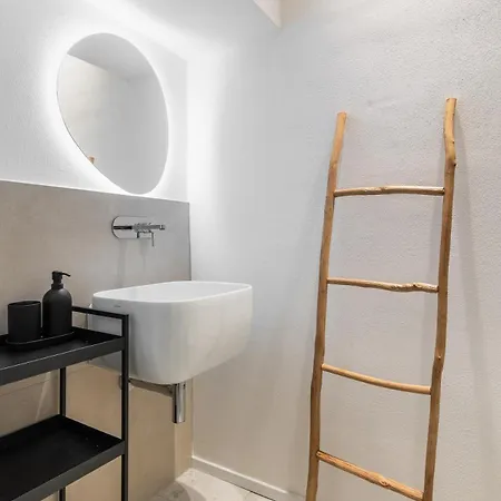 Apartment San Vitale 86, A Stone's Throw From The Two Towers