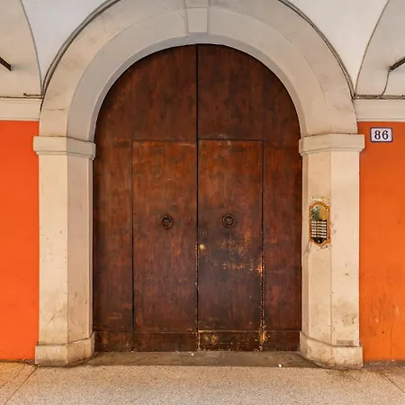 San Vitale 86, A Stone's Throw From The Two Towers * Bologne