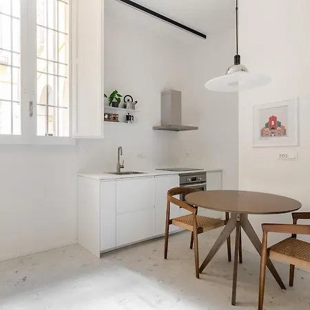 San Vitale 86, A Stone's Throw From The Two Towers Appartement Bologne